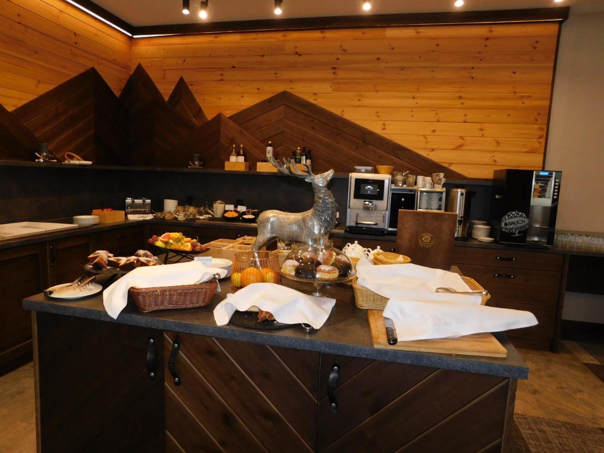 Wellness Rezort Tatranska Strba Штрбске-Плесо Экстерьер фото